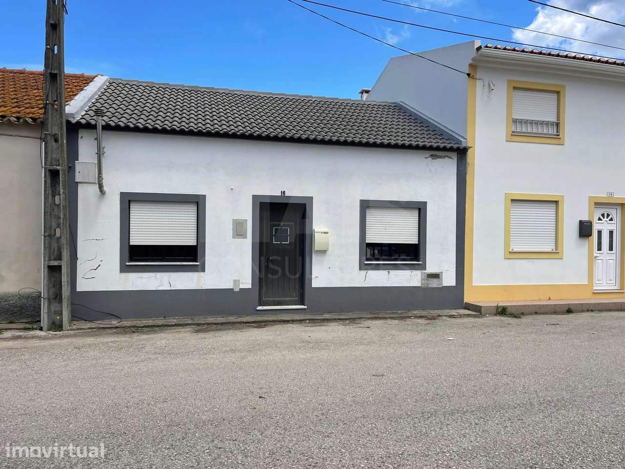 Moradia T2 com logradouro no coração de Ferrel, perto do Baleal - Grande imagem: 3/23
