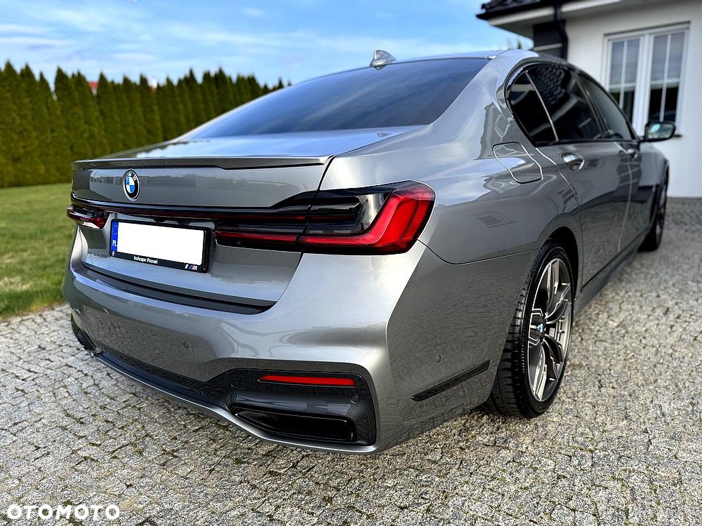 BMW Seria 7 750Ld xDrive sport - 12