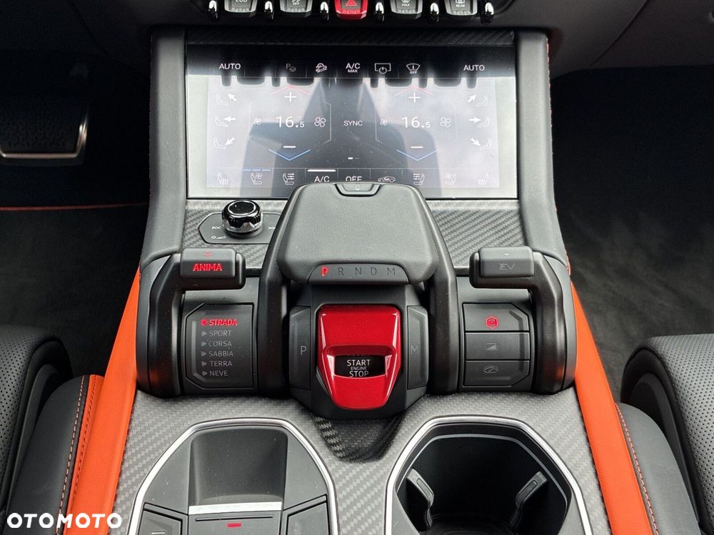Lamborghini Urus - 14