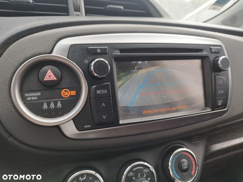 Toyota Yaris 1.33 VVT-i Sol - 11