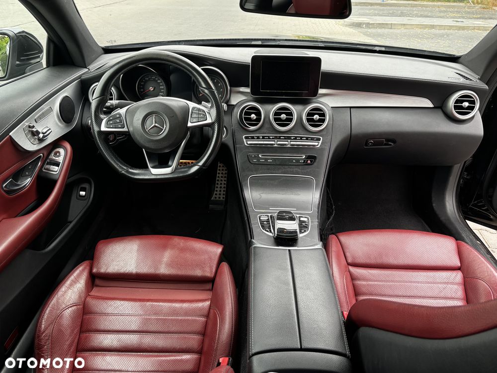 Mercedes-Benz Klasa C 300 7G-TRONIC Edition 1 - 28