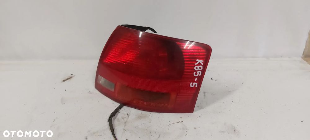 [K] AUDI A4 B7 KOMBI AVANT 2004 – 2008 LAMPA TYŁ TYLNA PRAWA - 2