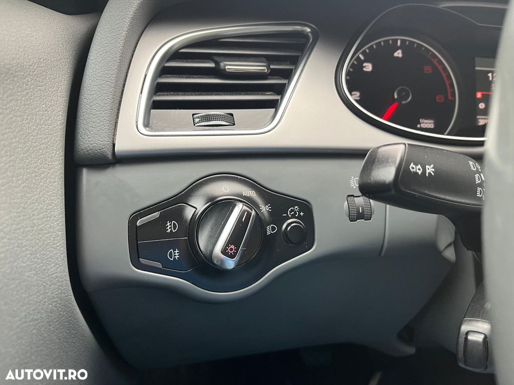 Audi A4 2.0 TDI DPF quattro Ambiente - 31