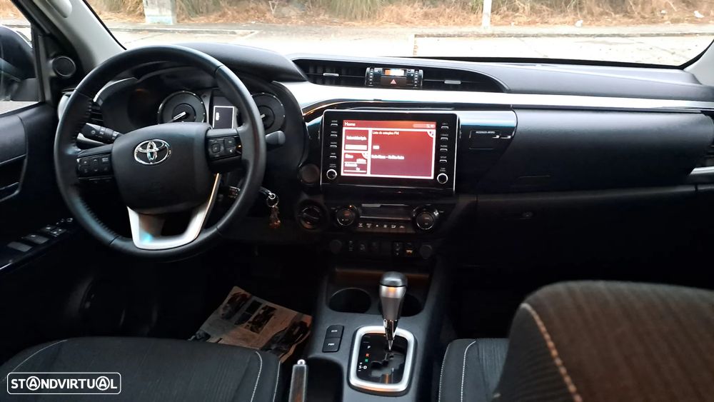 Toyota Hilux 4x4 Cabine Dupla Auto Executive - 11