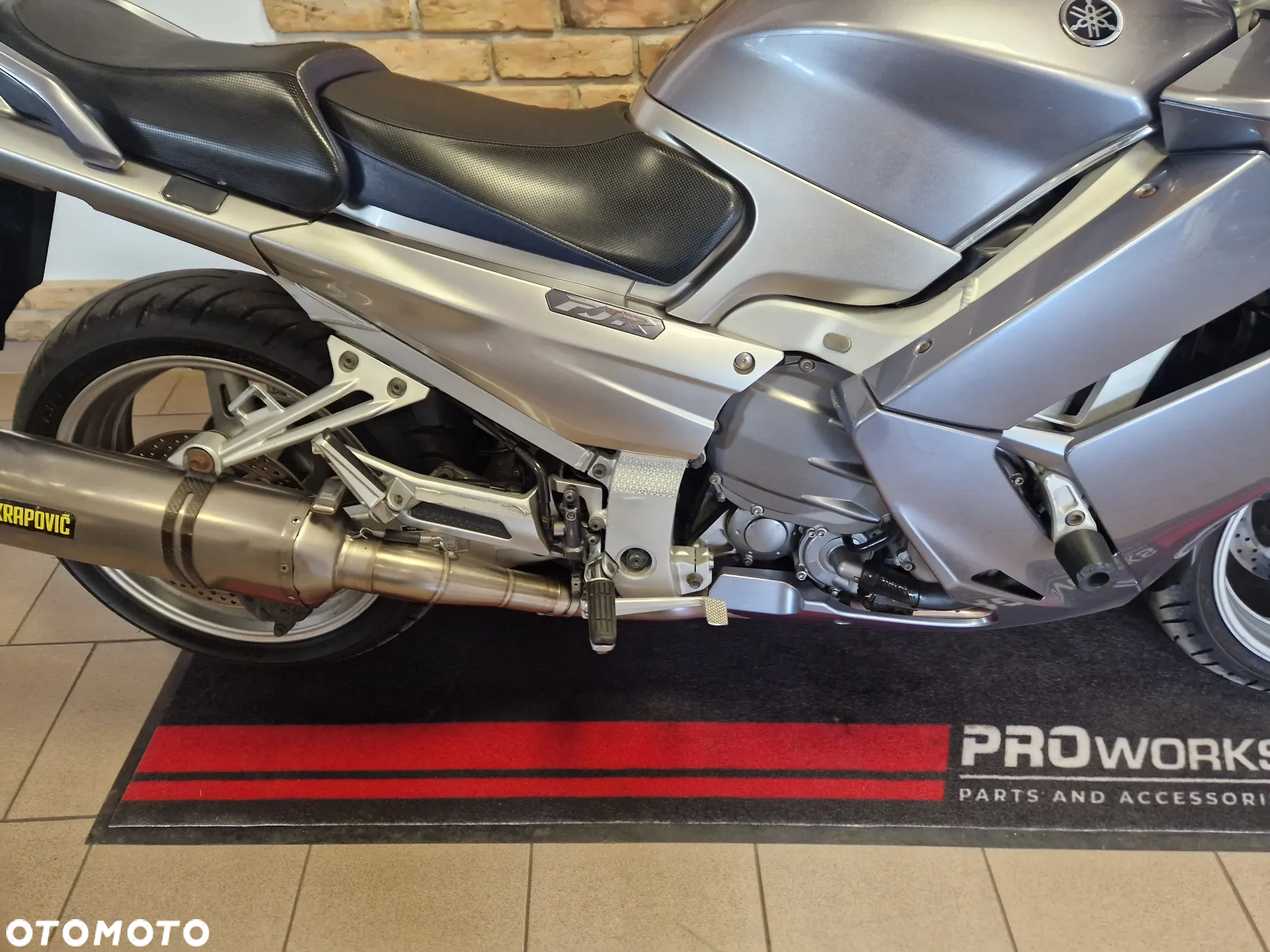 Yamaha FJR - 9