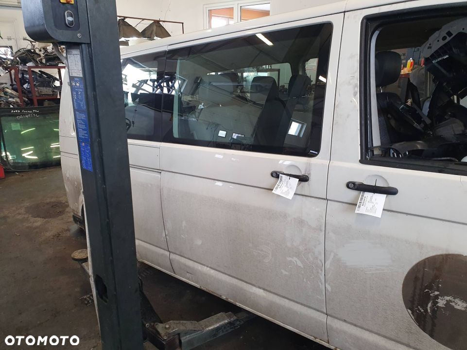 DRZWI PRZESUWNE BOCZNE VOLKSWAGEN TRANSPORTER T5 L902 - 1
