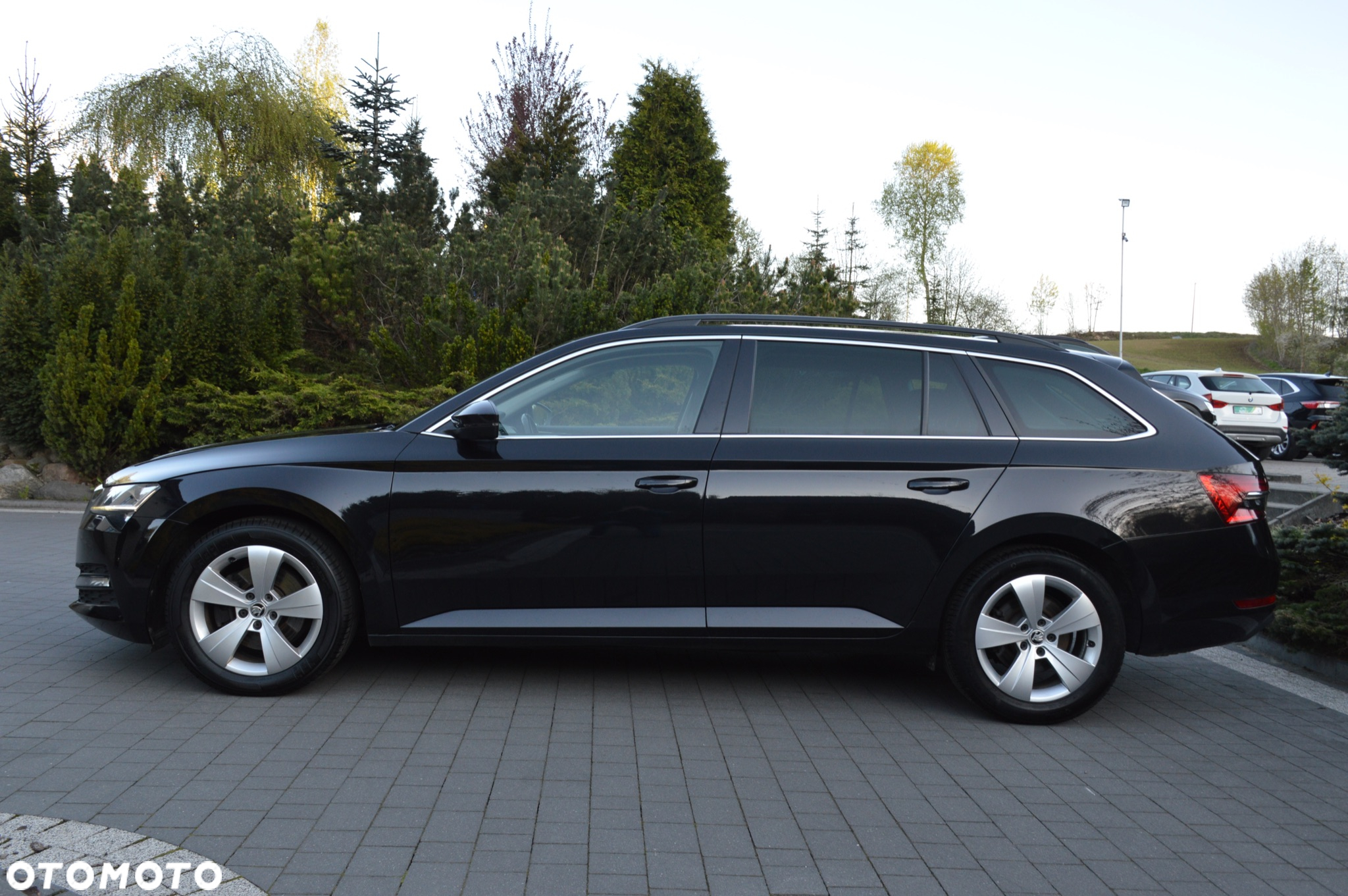 Skoda Superb 2.0 TDI SCR Sportline DSG - 3