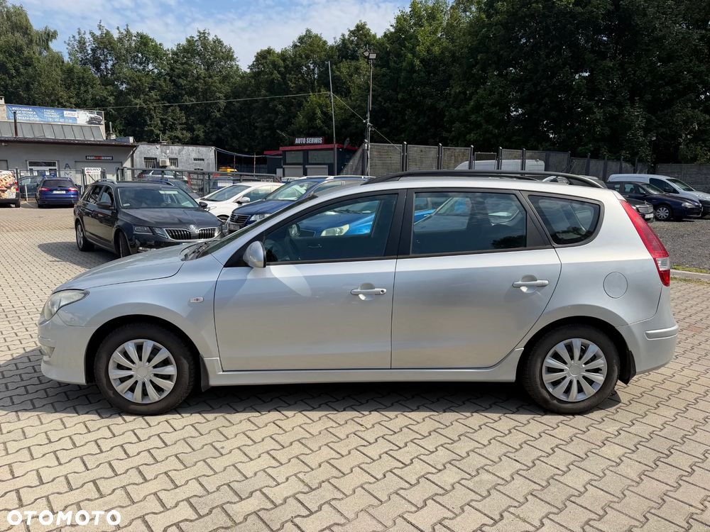 Hyundai i30 1.6 CRDi Classic + - 2