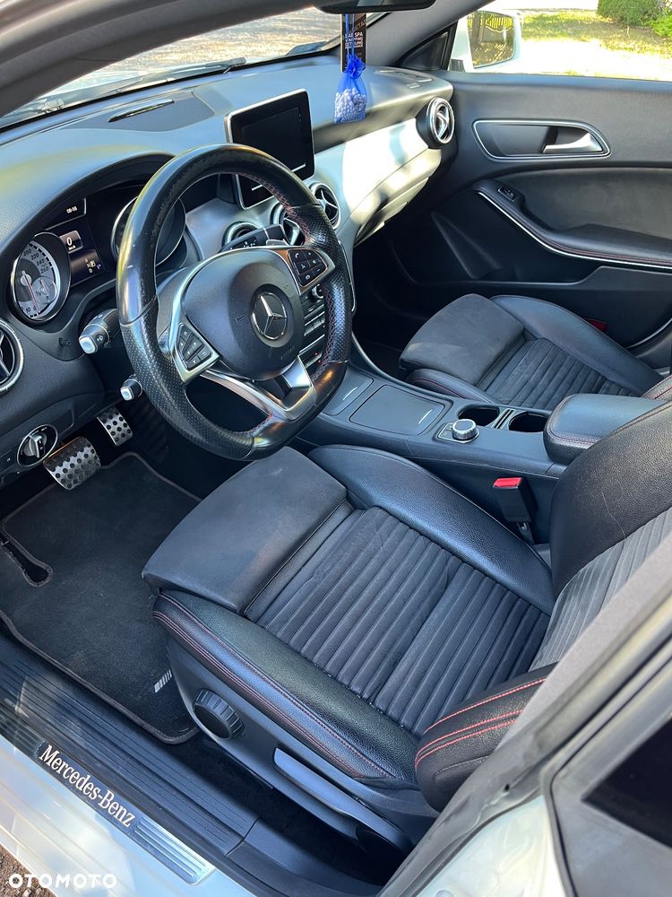 Mercedes-Benz CLA 200 7G-DCT AMG Line - 8