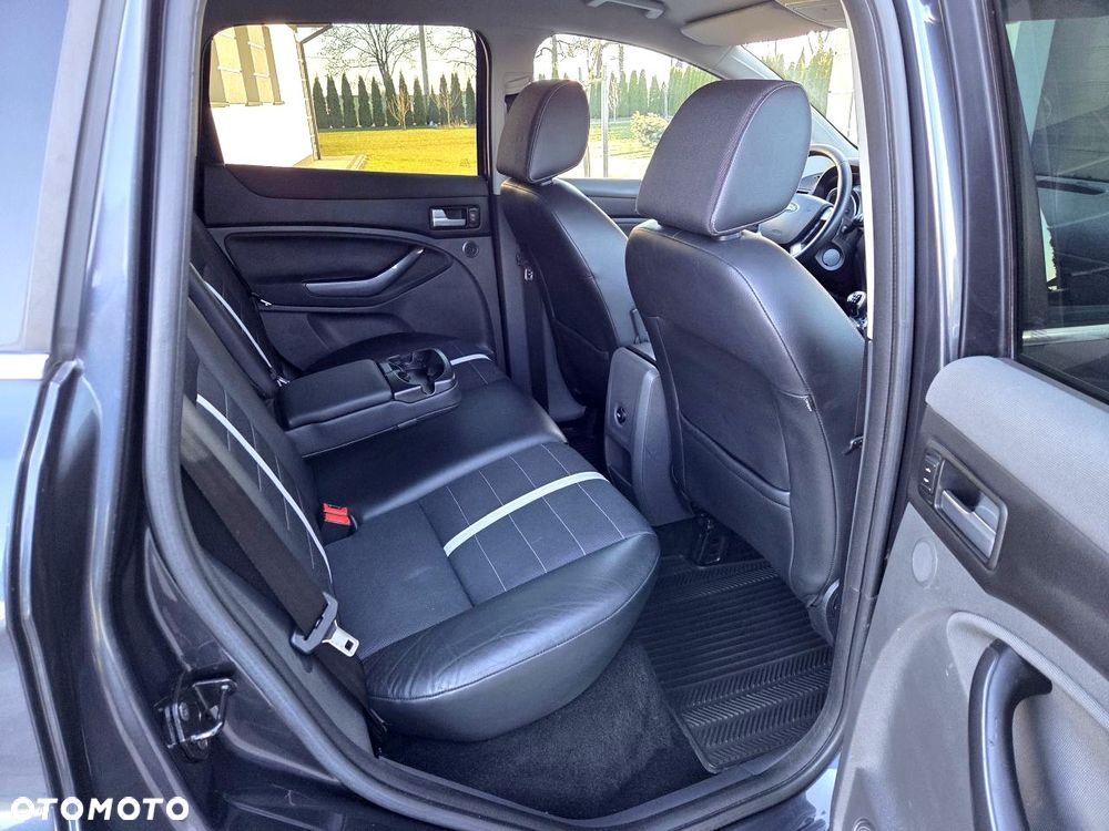 Ford Kuga - 21