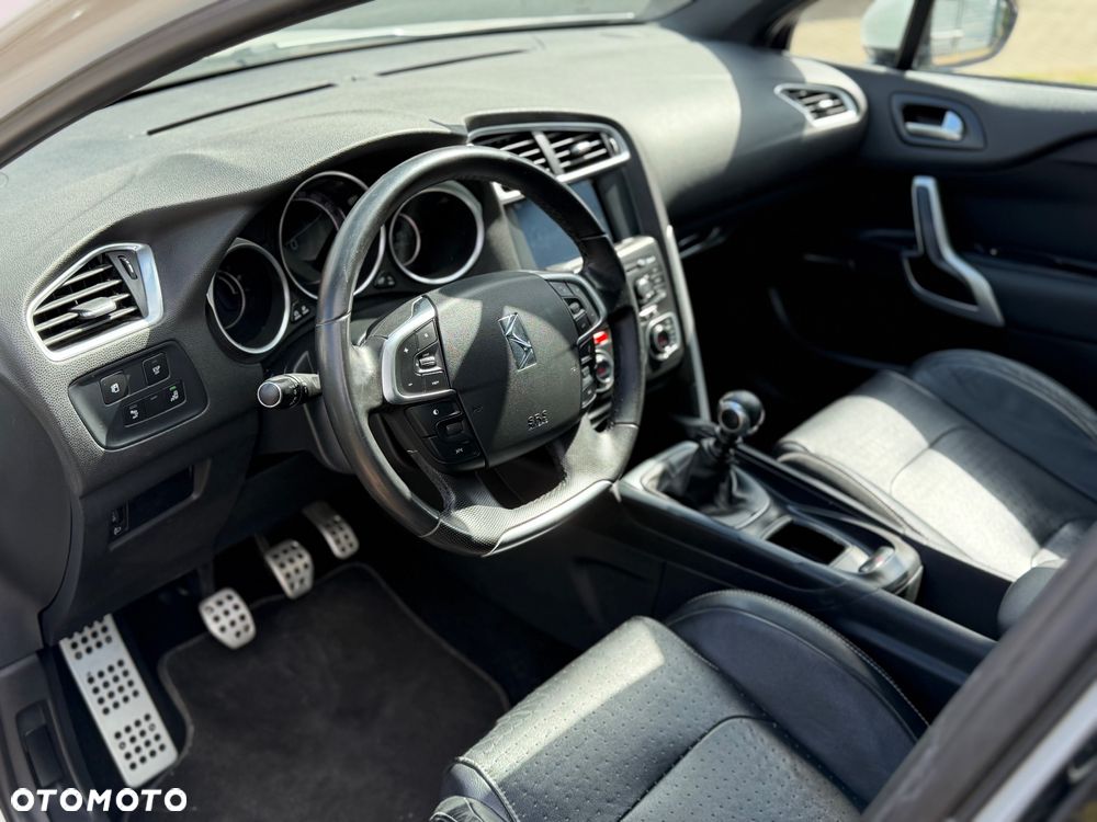 Citroën DS4 HDi 165 SportChic - 9