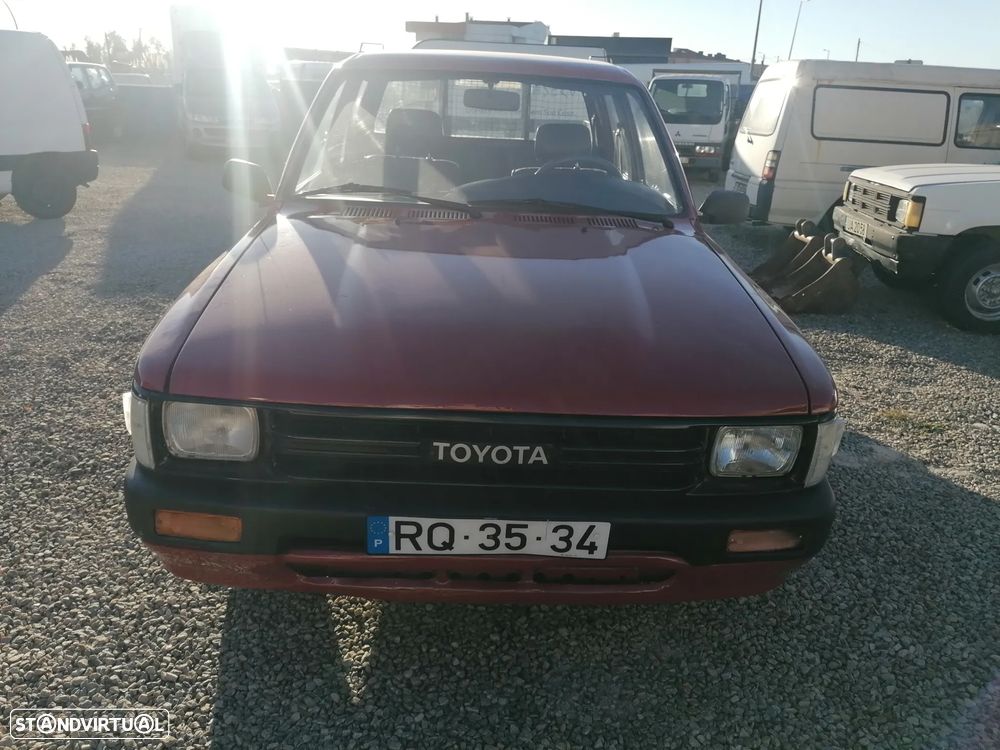 Toyota Hilux - 3