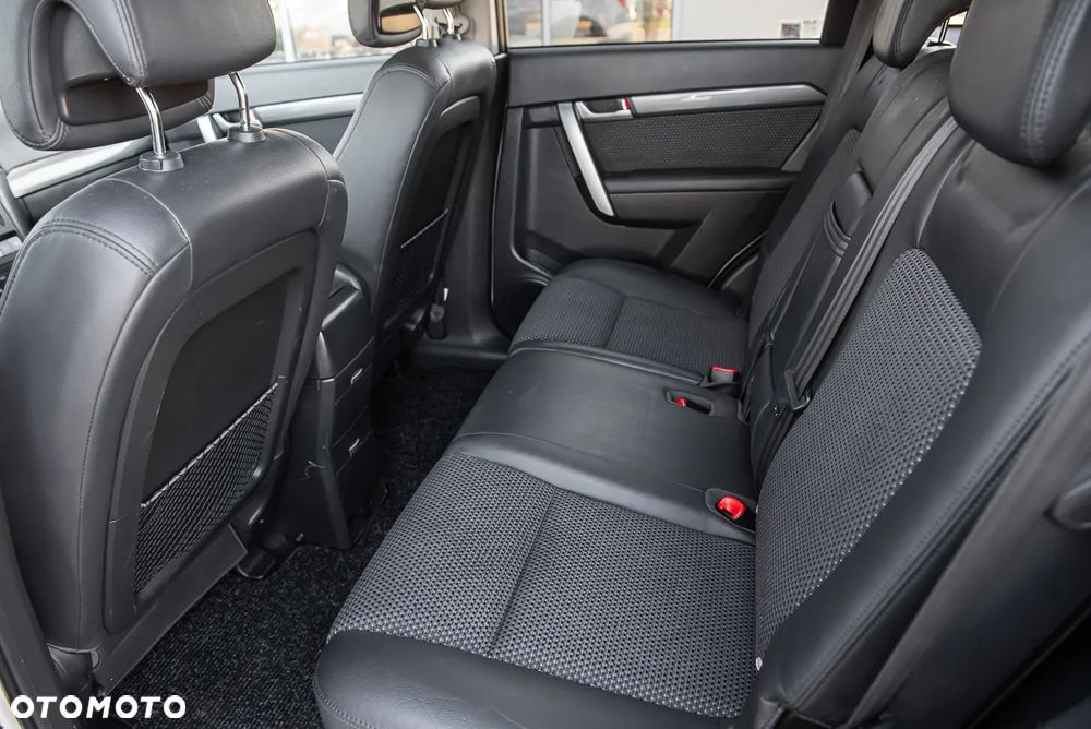 Chevrolet Captiva - 22