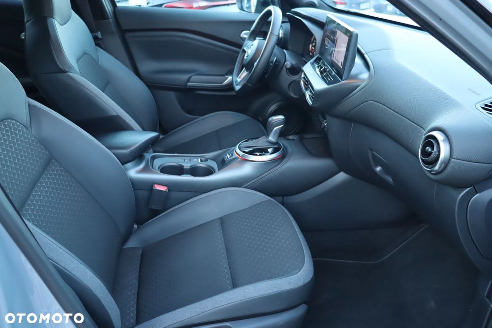 Nissan Juke 1.0 DIG-T N-Connecta DCT - 17