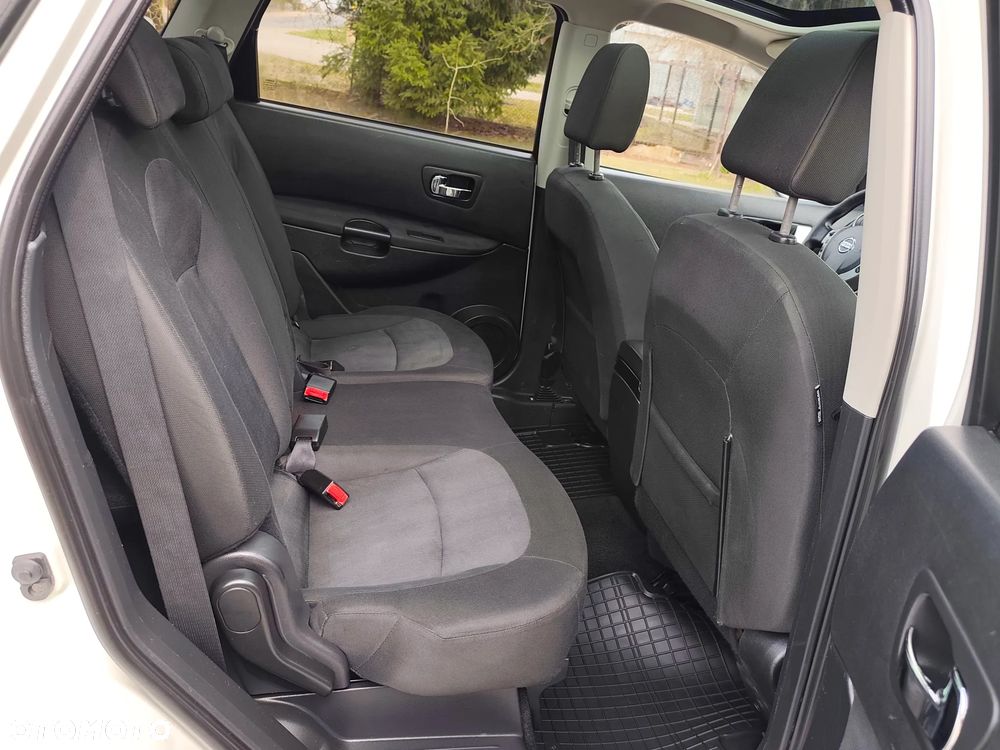 Nissan Qashqai+2 - 20