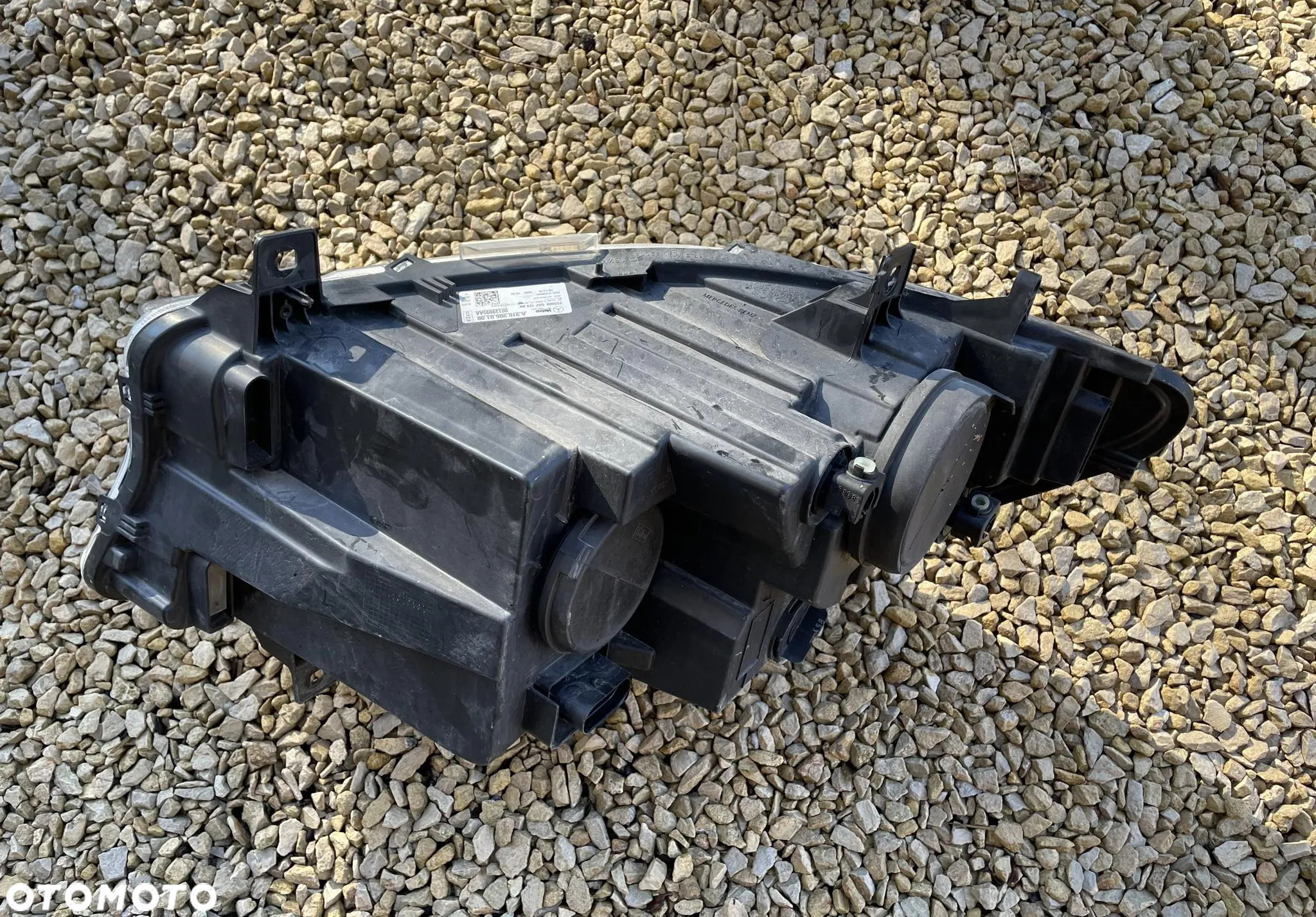 Lampa przednia prawa Mercedes - Benz Sprinter z 2018r III gen - 3