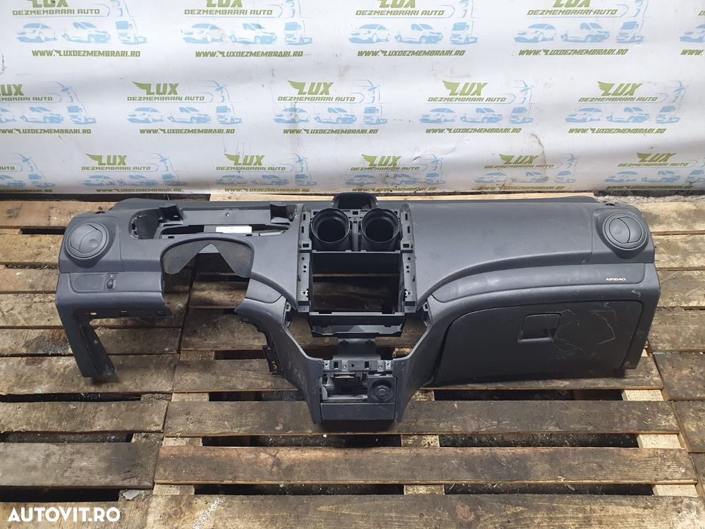 Plansa bord Chevrolet Aveo T200  [din 2003 pana  2008] - 1