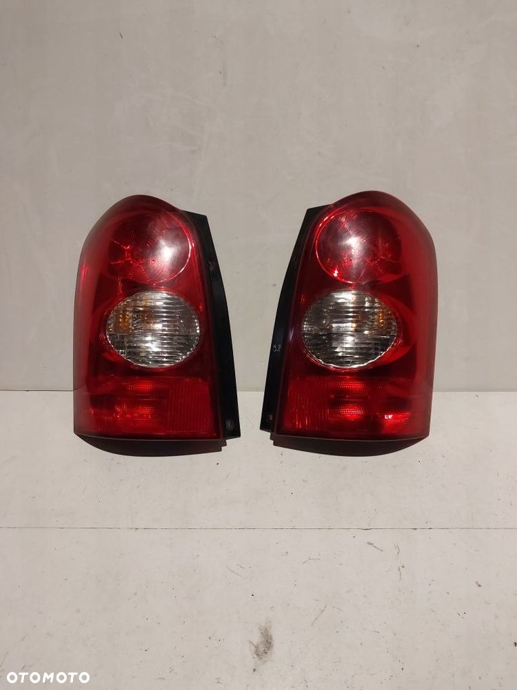 Mazda MPV tylna lampa tył prawa lewa prawy lewy wkład lampy żarówek