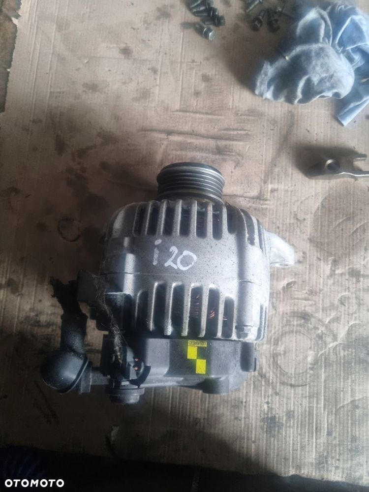 Alternator Hyundai i20 1.1 CRDI 37300-2A401 - 1