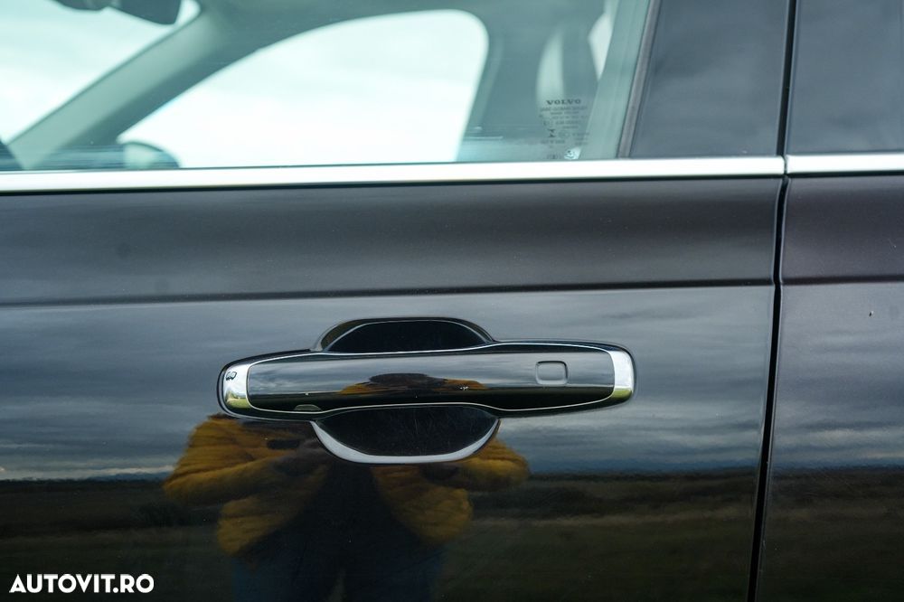 Volvo XC 90 D5 AWD Geartonic First Edition - 9