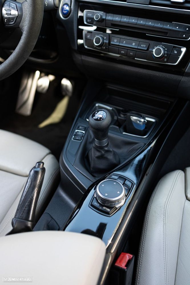 BMW 116 d Pack M - 10