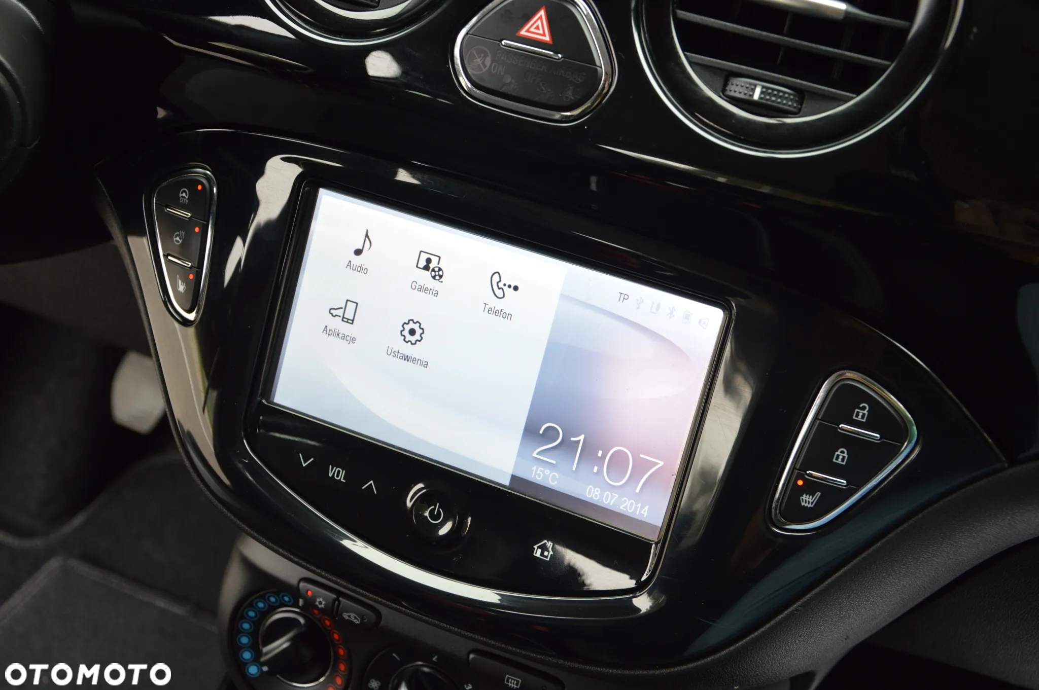 Opel Adam 1.2 Black Jack S&S - 27