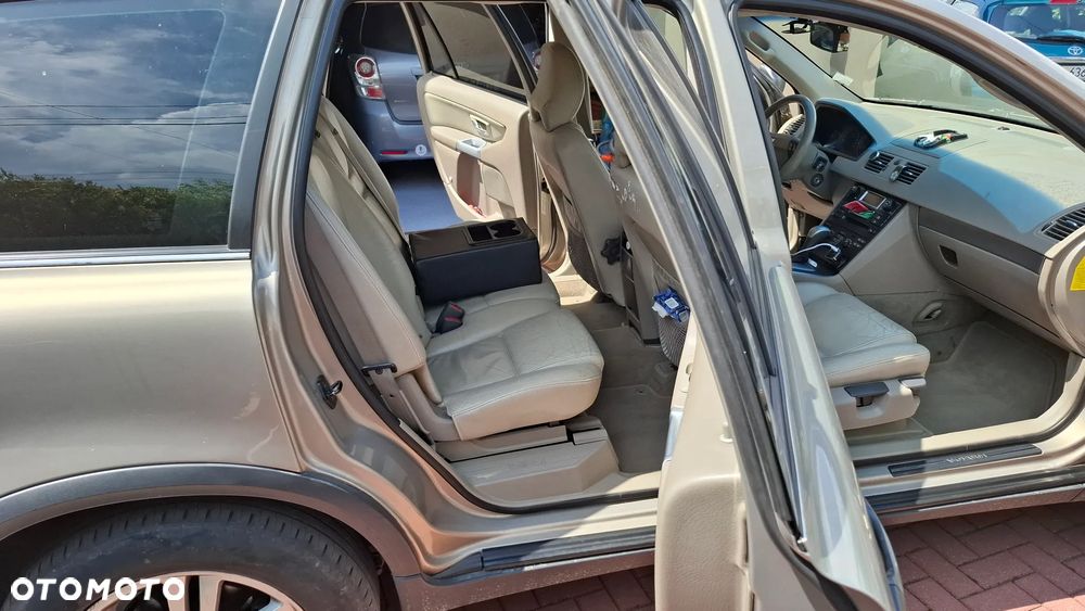 Volvo XC 90 - 8