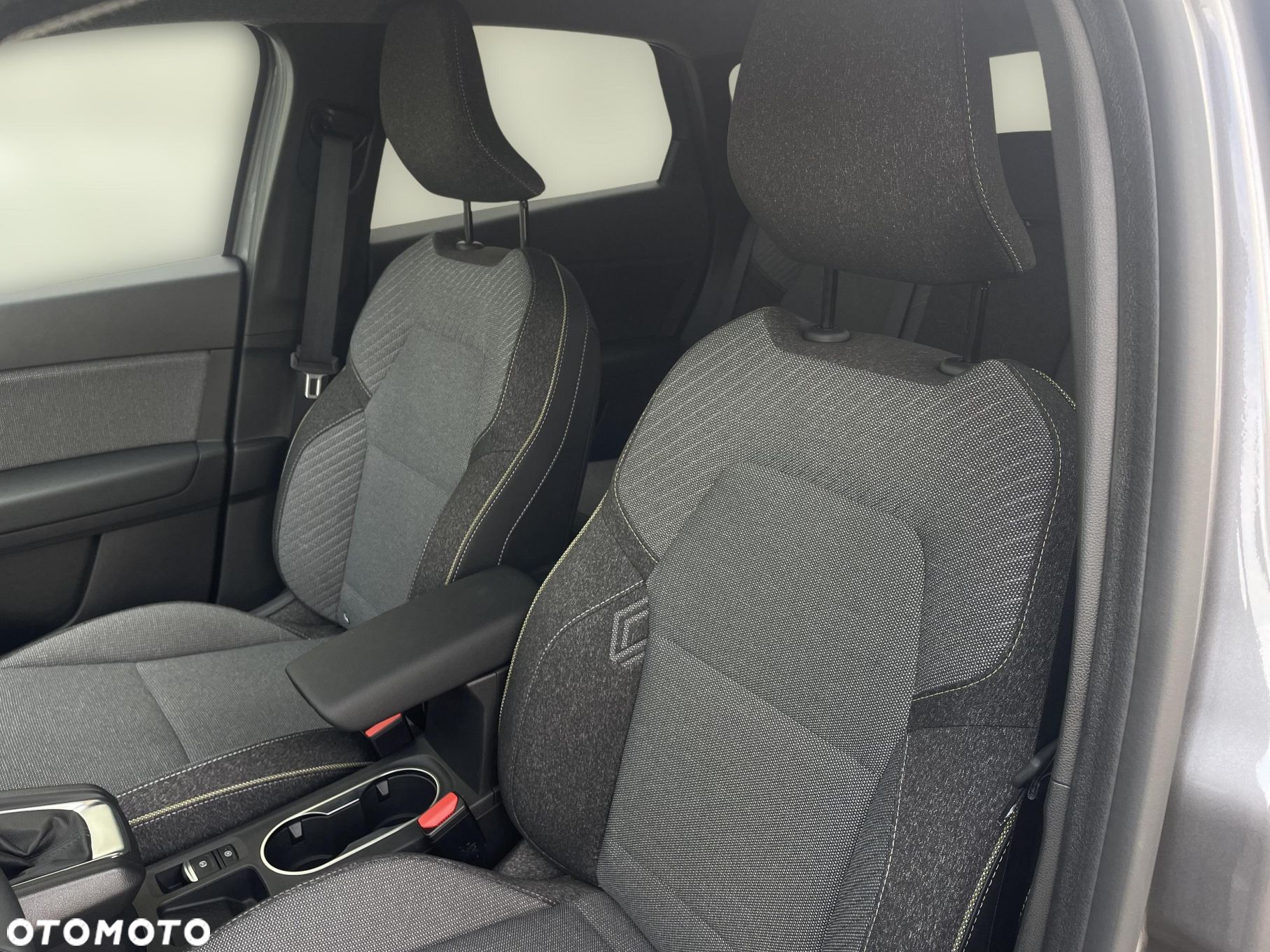 Renault Captur 1.0 TCe Techno - 11