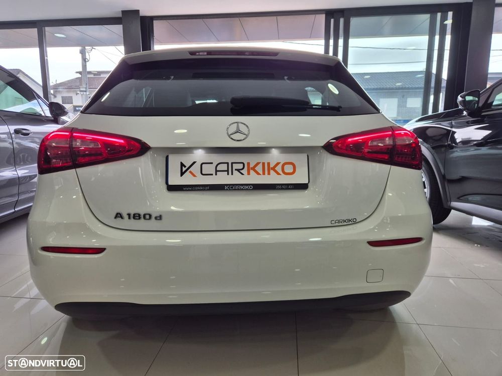 Mercedes-Benz A 180 d Style Plus - 4