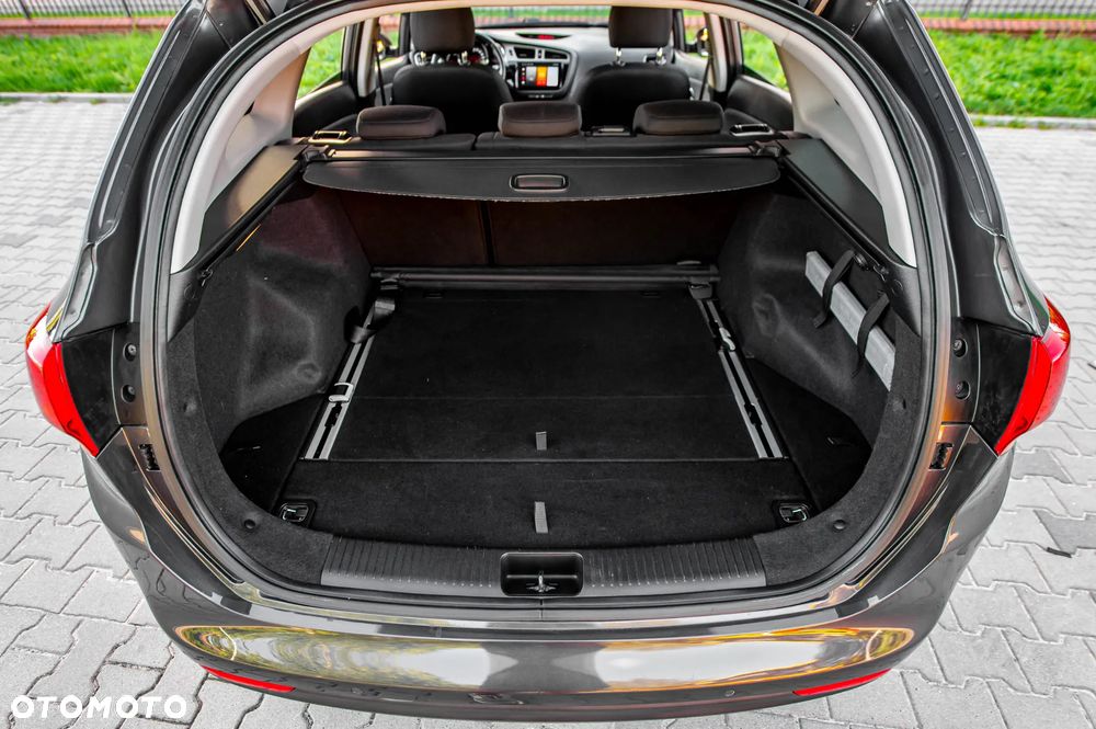 Kia Ceed 1.6 GDI Business Line - 18