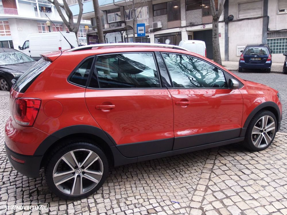 VW Polo 1.6 TDI Trendline DSG - 11