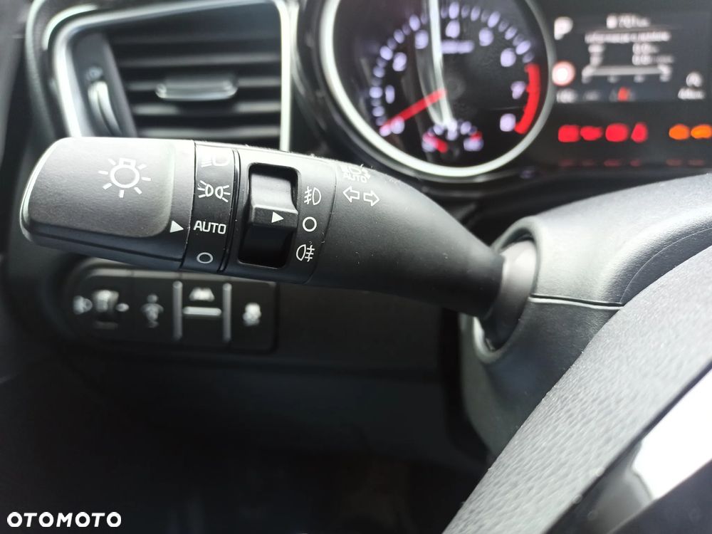 Kia Ceed 1.5 T-GDI Tribute DCT - 18