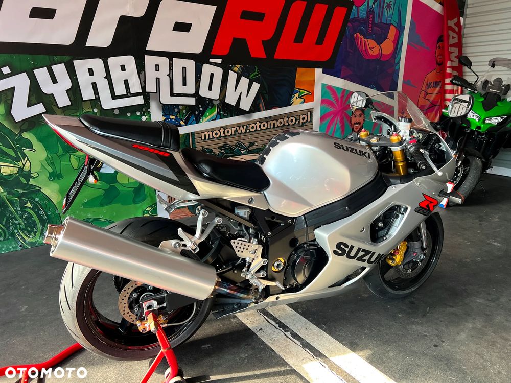 Suzuki GSX-R - 10