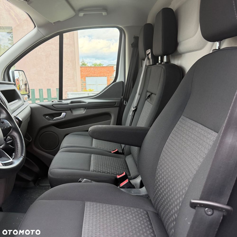 Ford Transit Custom - 9
