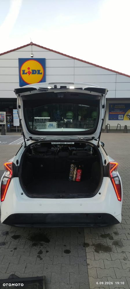Toyota Prius 1.8 Hybrid Active - 6