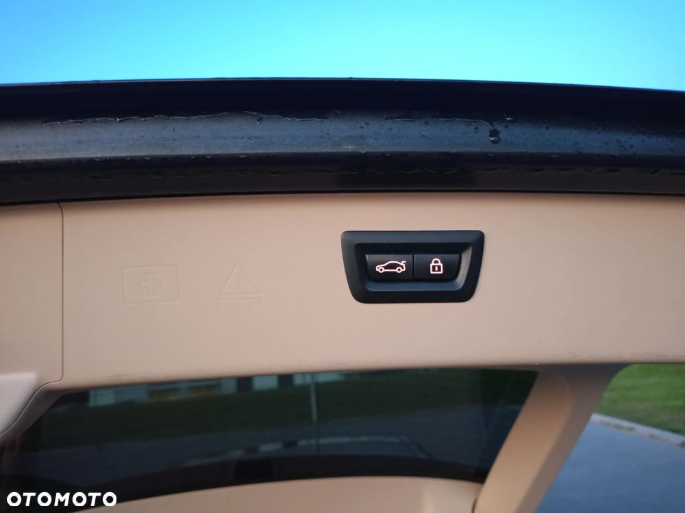 BMW Seria 5 520d xDrive - 6