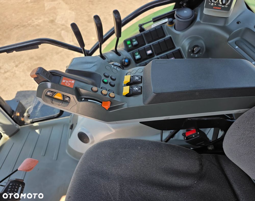Claas Arion 620 Cis - 11