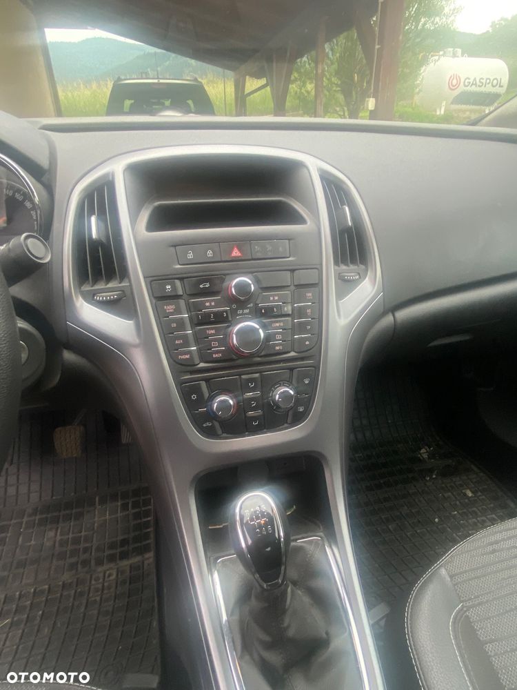 Opel Astra 1.4 T Executive EU6 - 6