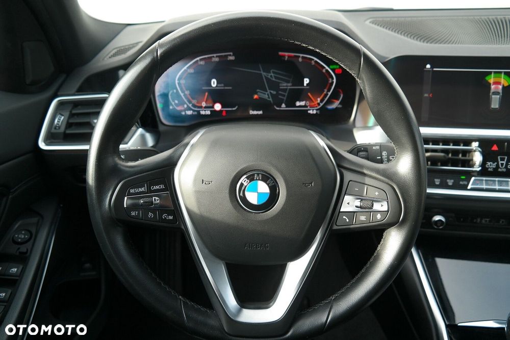 BMW Seria 3 - 16