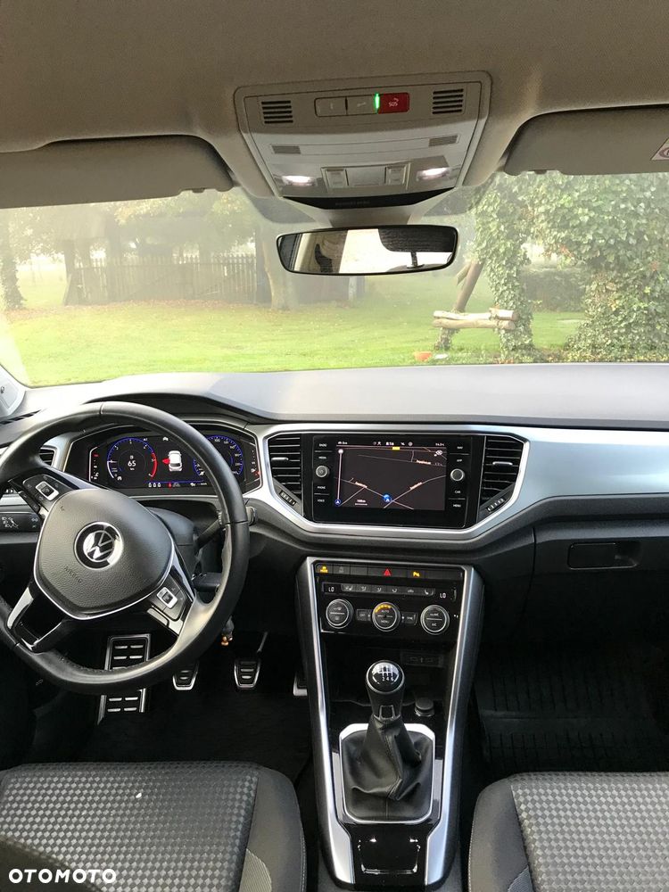 Volkswagen T-Roc - 10