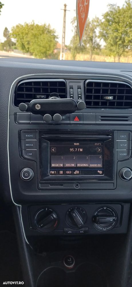 Volkswagen Polo 1.4 TDI (Blue Motion Technology) Comfortline - 6