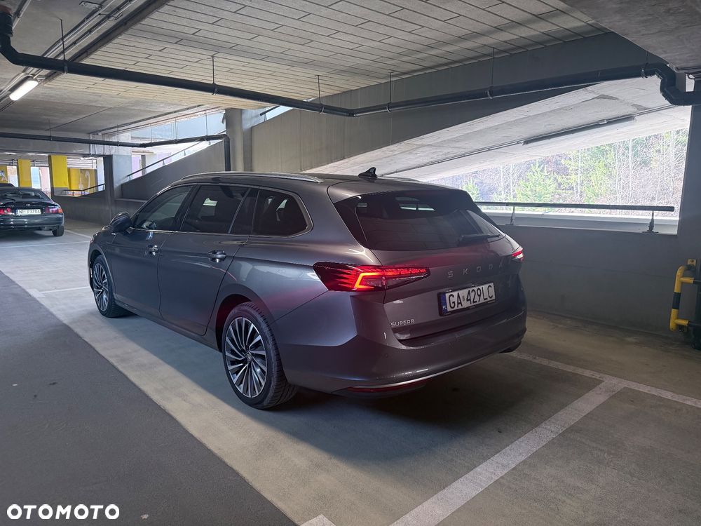 Skoda Superb 2.0 TDI SCR L&K DSG - 4