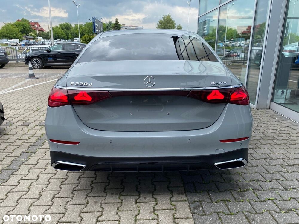 Mercedes-Benz Klasa E - 3