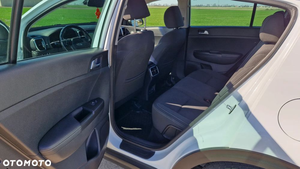 Kia Sportage 1.6 GDI 2WD DREAM-TEAM EDITION - 10