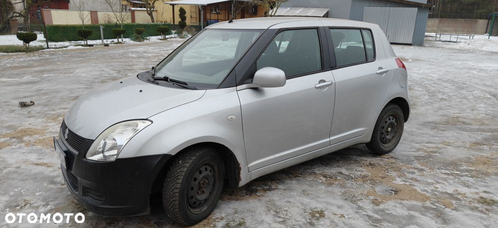 Suzuki Swift - 3