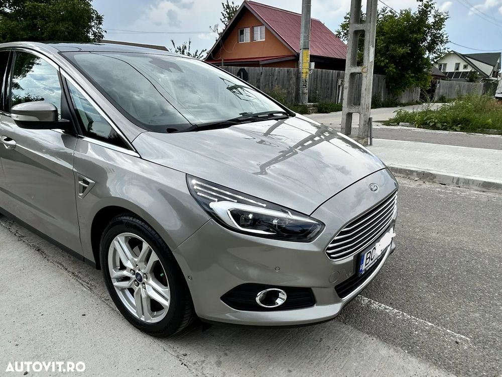 Ford S-Max 2.0 TDCi Powershift AWD Titanium - 3