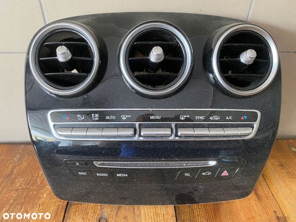 MERCEDES W205 PANEL SRODKOWY TUNEL DEKOR MANUAL DREWNO OZDOBNE - 1