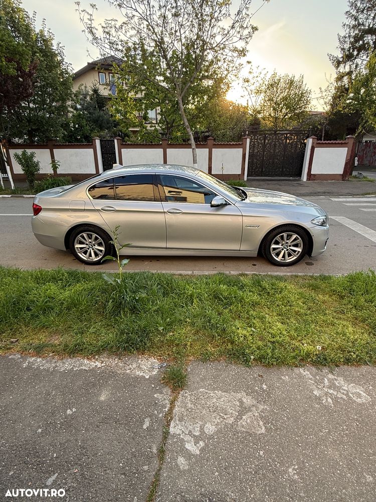 BMW Seria 5 520d xDrive - 10