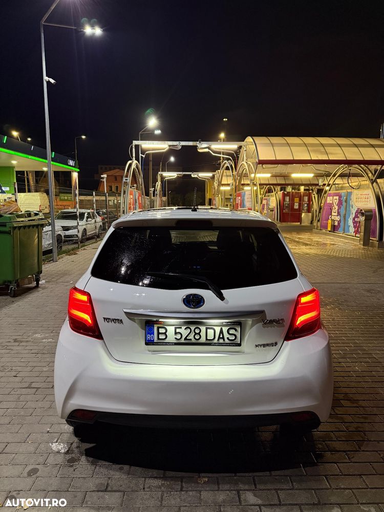 Toyota Yaris - 5
