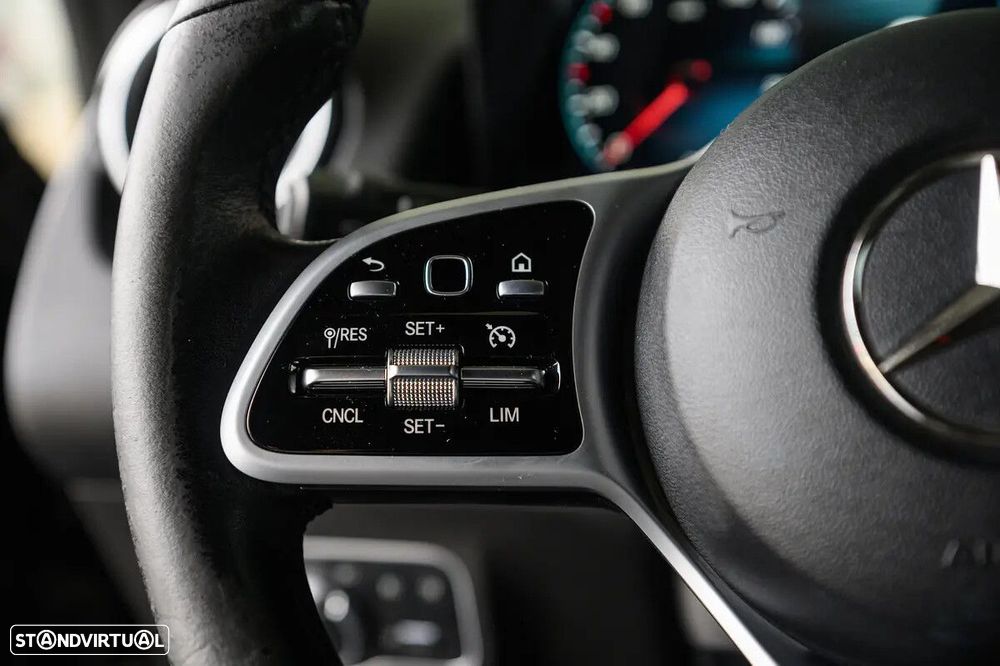 Mercedes-Benz GLB 200 d - 44